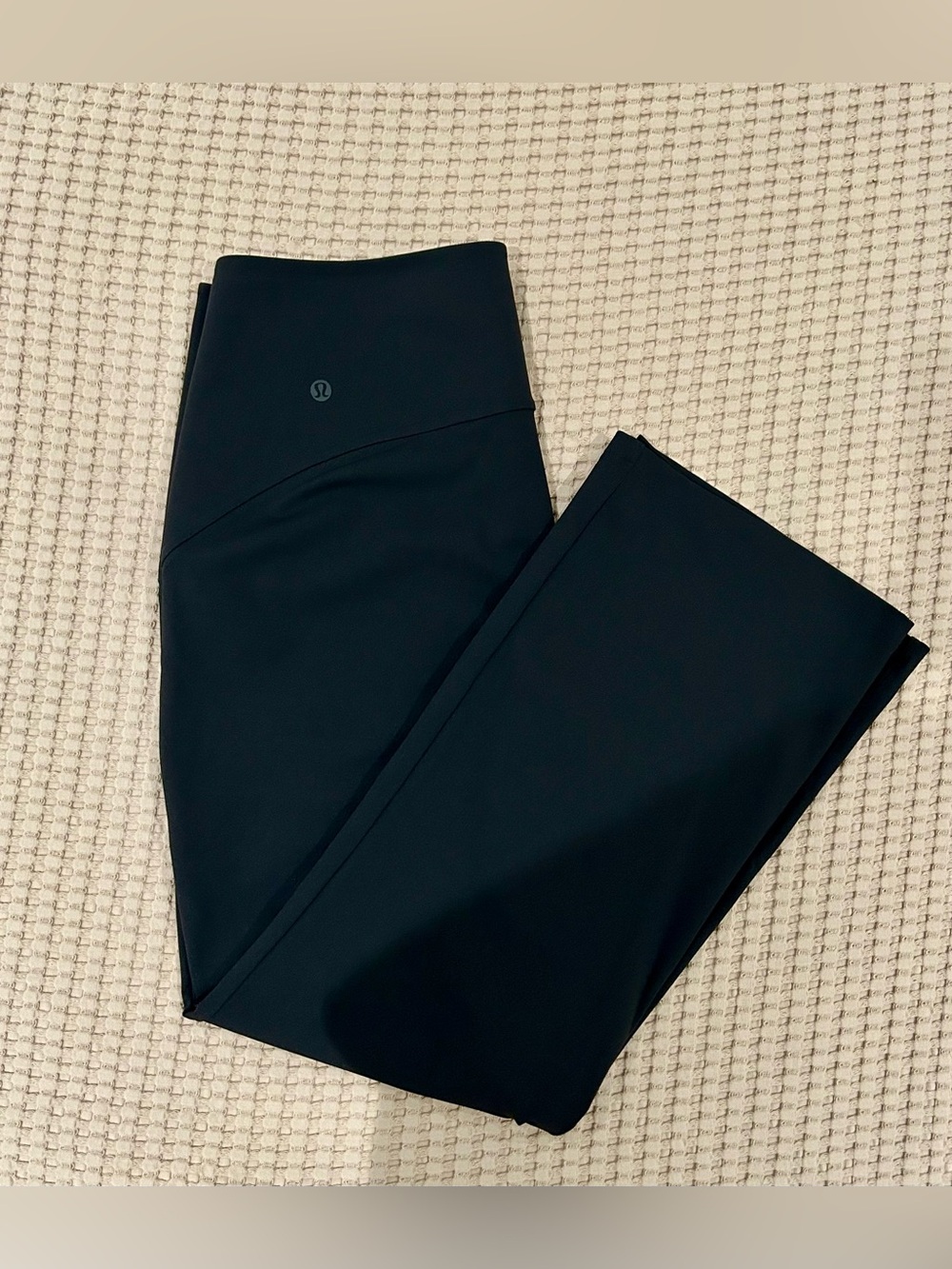 Lululemon Smooth Fit Pull-On High-Rise Cropped Pant Black Size M (Estimated)
